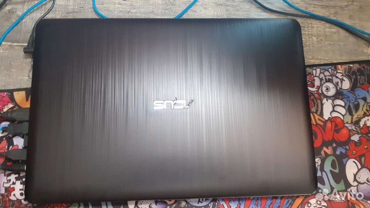 Ноутбук asus
