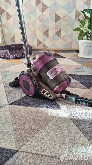 Пылесос polaris PVC 1618BB
