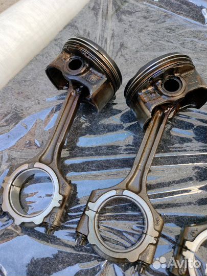 Поршень с шатуном Kia Picanto 2 G4LA 1.2 2014