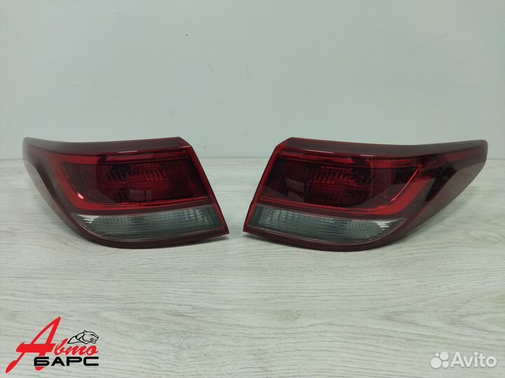 Фонарь наружный левый/правый Kia Rio 2020-2023