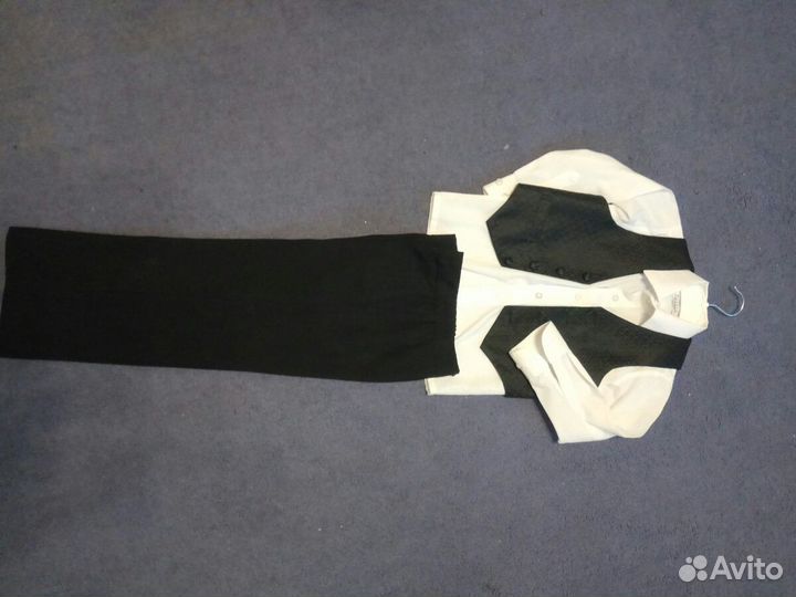 Костюм нарядный