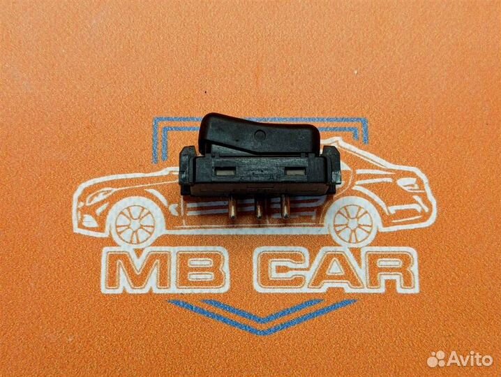 Кнопка w124 E-class 102.982