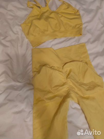 Костюм для йоги и фитнеса