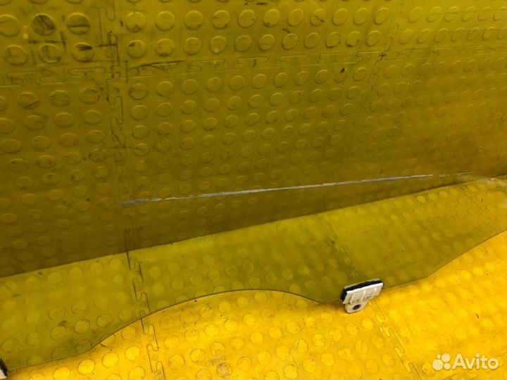 Стекло двери переднее левое Nissan X-Trail T31