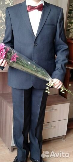 Школьный костюм