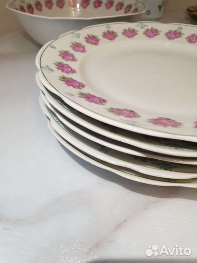 Набор столовой посуды тарелки и салатник Дулево