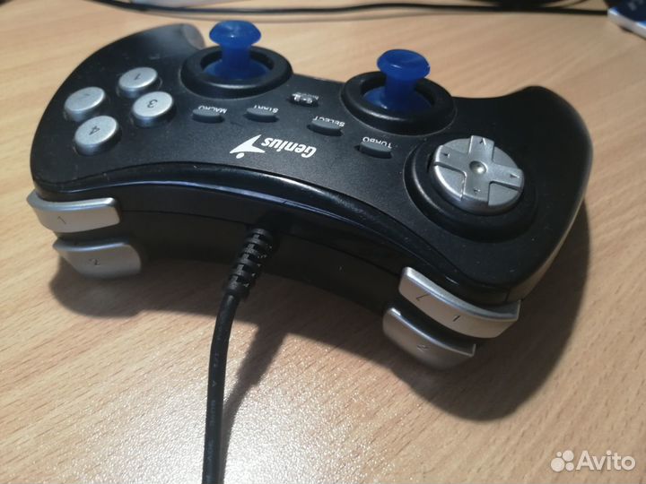 Джойстик Геймпад Genius Maxfire grandias 12v (USB)