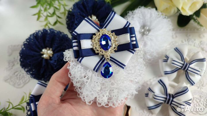 Школьные банты и брошь галстук