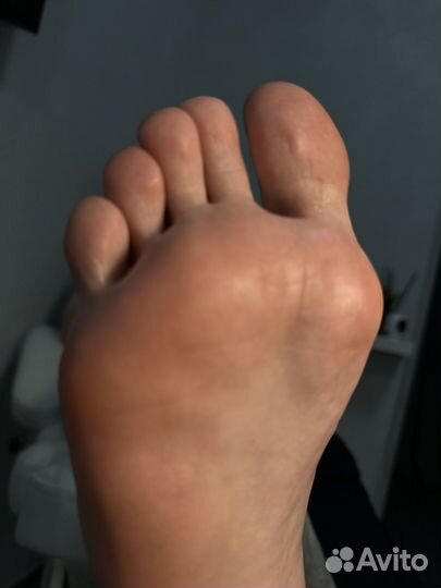 Модель на педикюр