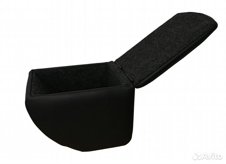 Подлокотник на Volkswagen Jetta 2010г