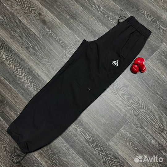 Спортивные штаны nike acg