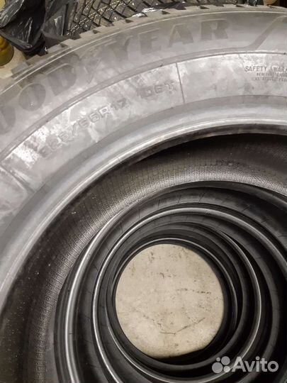 Goodyear UltraGrip Arctic 2 SUV 225/65 R17 106T