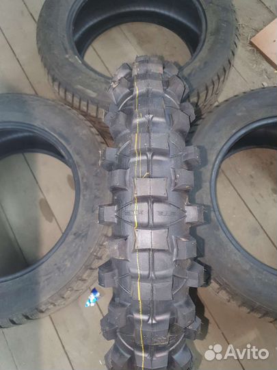 Резина на мотоцикл 18