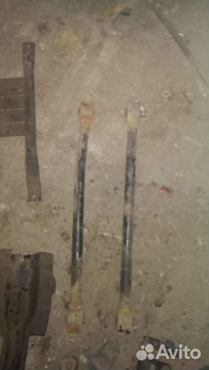 Тяга задняя продольная задняя Toyota Land Cruiser