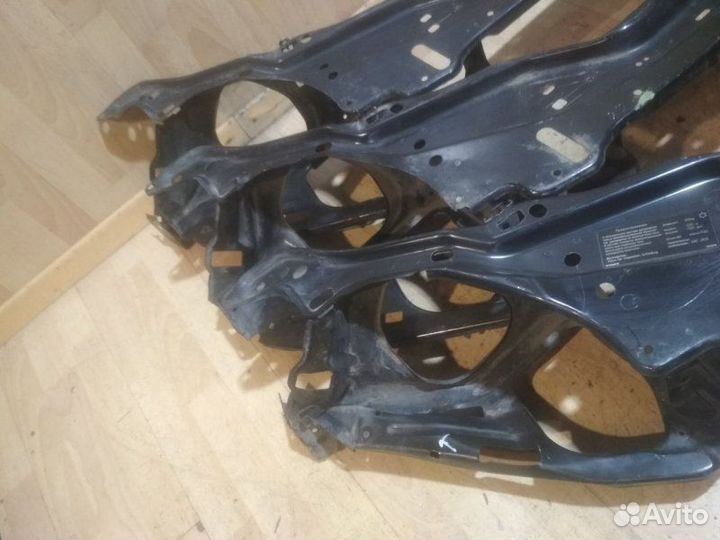 Панель передняя Volvo