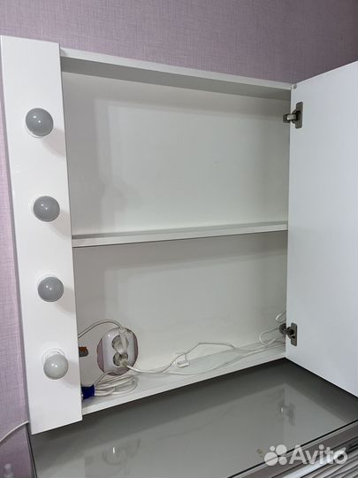 Туалетный столик