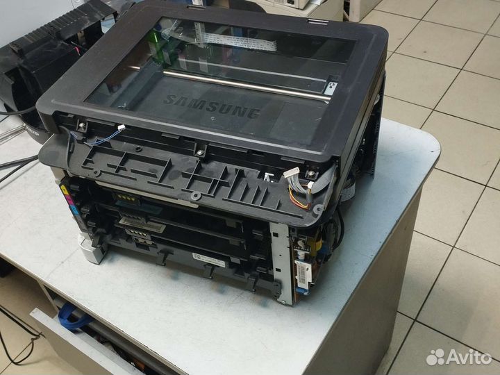 Принтер лазерный мфу samsung CLX 3305