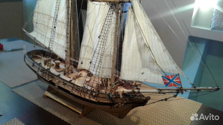 Модель шхуны 