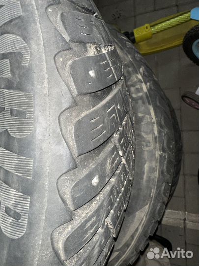 Goodyear UltraGrip 215/55 R17