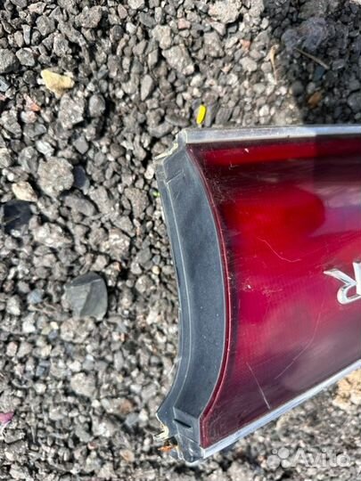 Вставка между стопов Toyota Chaser