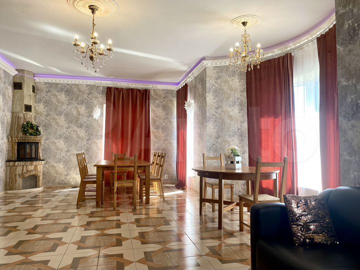 Коттедж 430 м² на участке 30 сот.