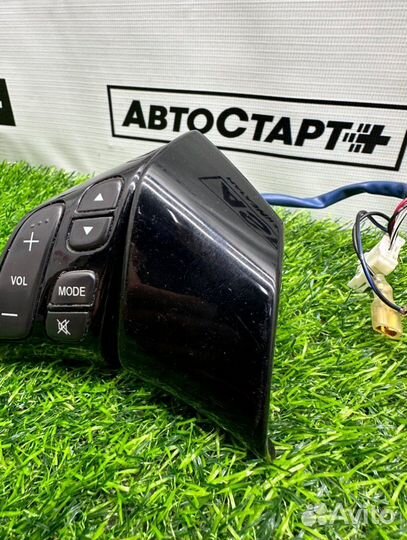 Кнопки на руль Mazda 3 BK LF17 2006-2008
