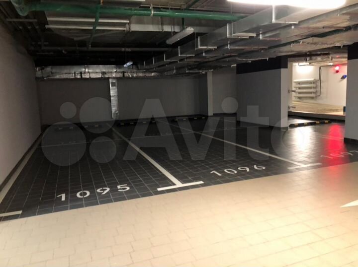 Машиноместо, 14 м²