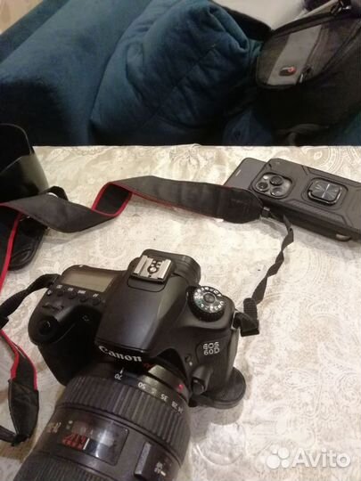 Зеркальный фотоаппарат Canon eos 60D