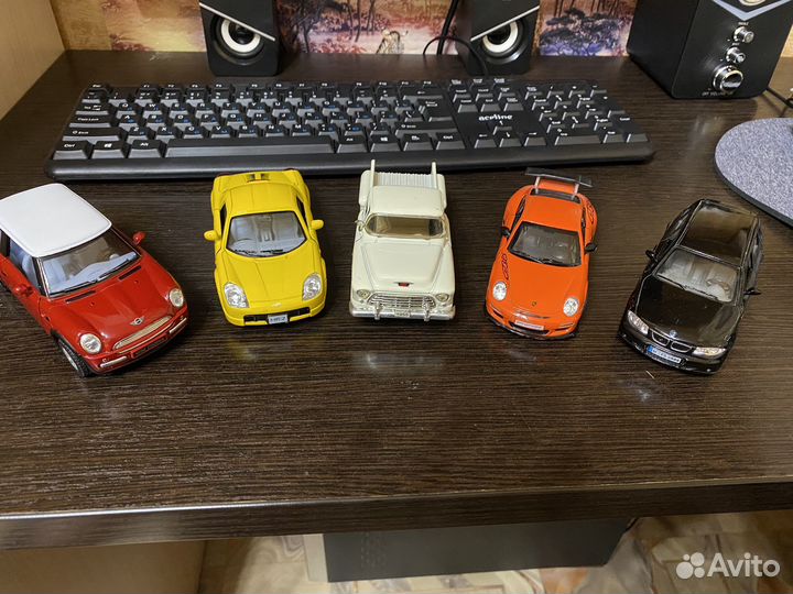 Игрушечные машинки