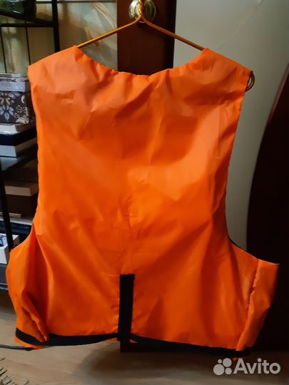 Спасательный жилет