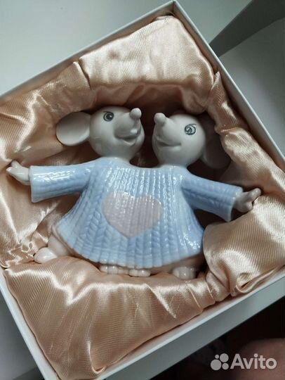 Фарфоровые статуэтки Мышки