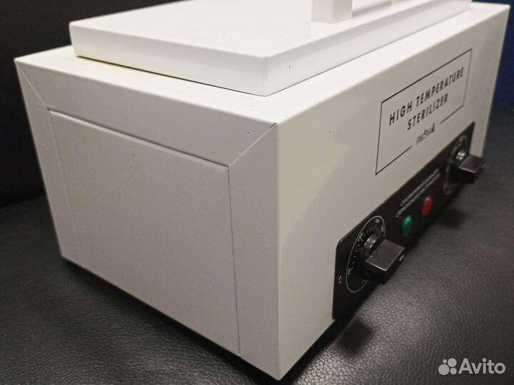 Шкаф сухожаровой для стирилизации инструментов