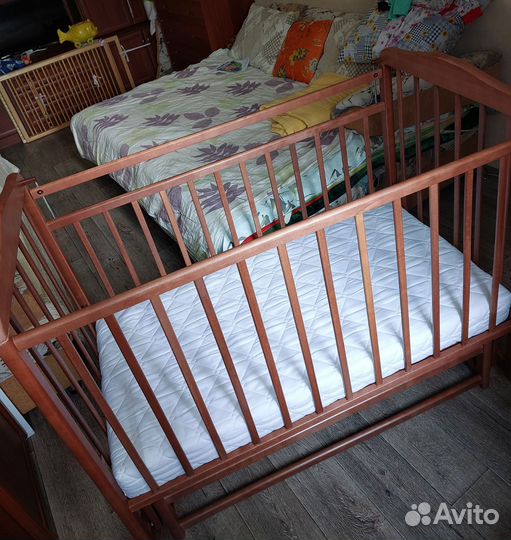 Детская кровать с маятником,ортоп матр. и подарком