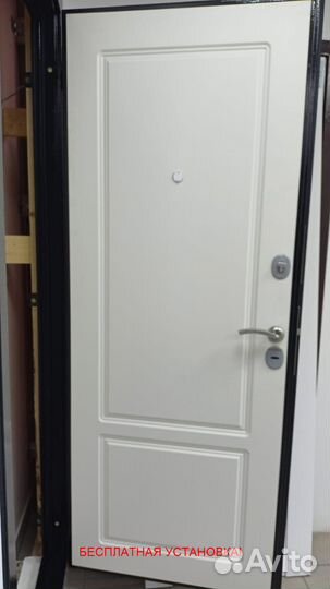Входная дверь в квартиру с установкой