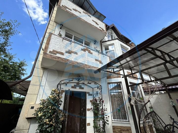 Таунхаус 152,8 м² на участке 1,5 сот.