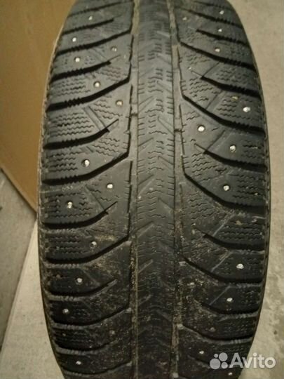 Bridgestone Ice Cruiser 5000 205/60 R16 92T