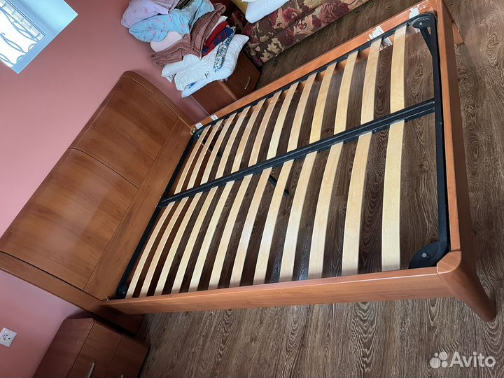 Кровать двухспальная 160 200 без матраса
