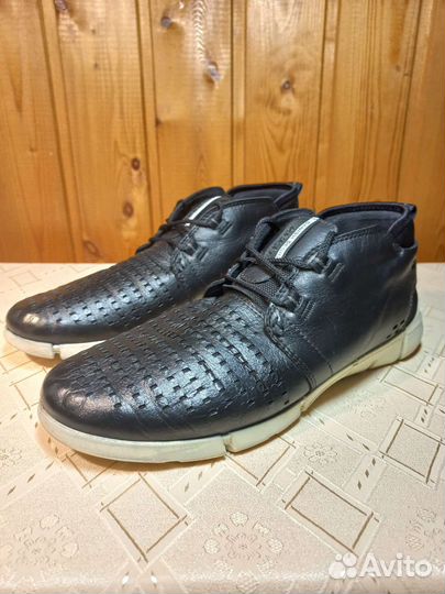 Кроссовки ecco раз 39