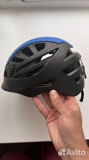 Каска для скалолазания и альпинизма