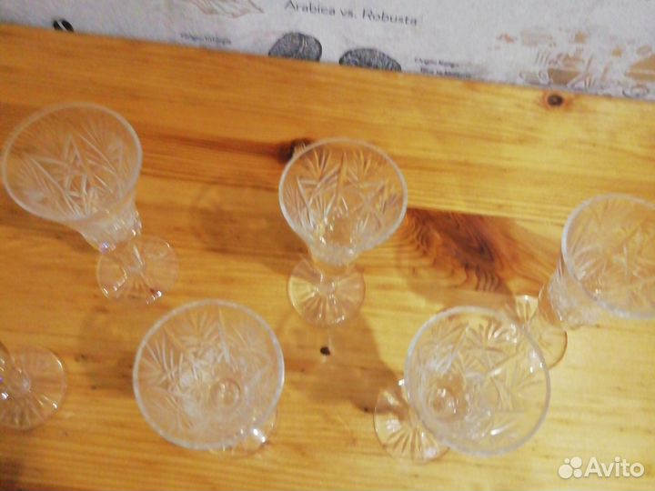 Рюмки на ножке