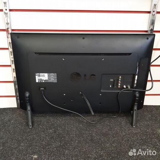 Телевизор LG 32LB561U (Рассрочка / Э1)