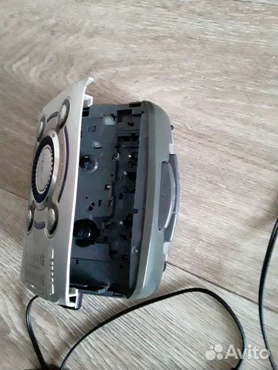 Кассетный плеер aiwa с наушниками