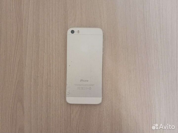 Телефон iPhone 5s