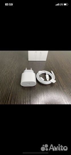 Зарядка на iPhone 20w реплика хорошая