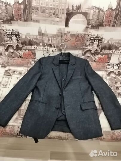 Костюм школьный