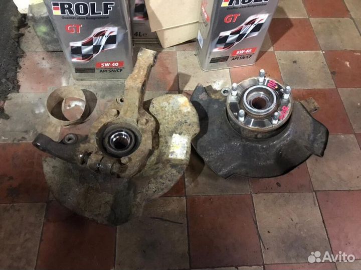 Кулак передний Kia Sorento 2