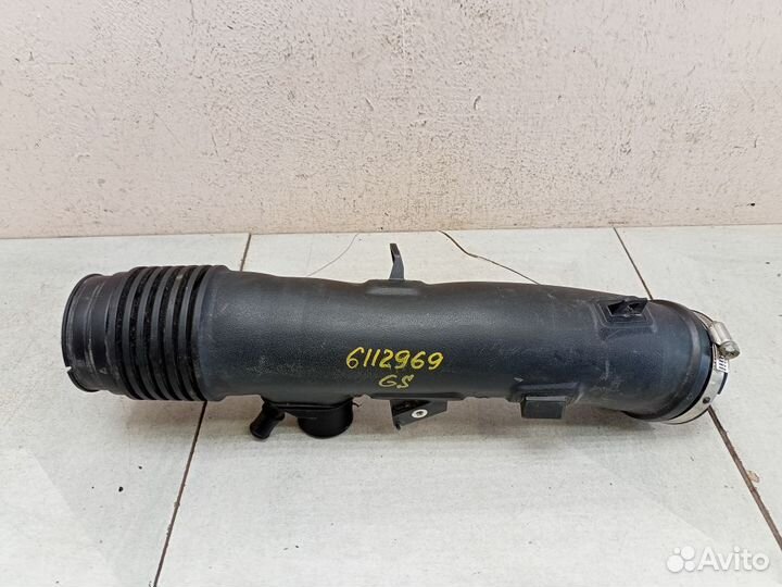 Патрубок воздушного фильтра