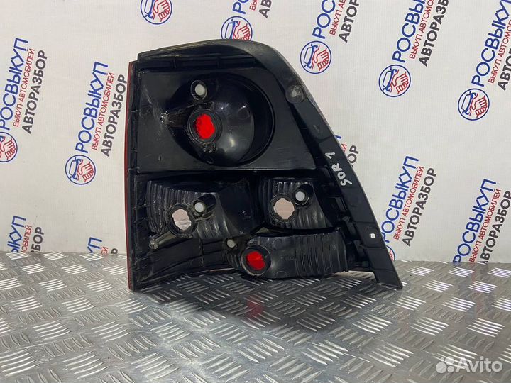 Фонарь Kia Sorento BL