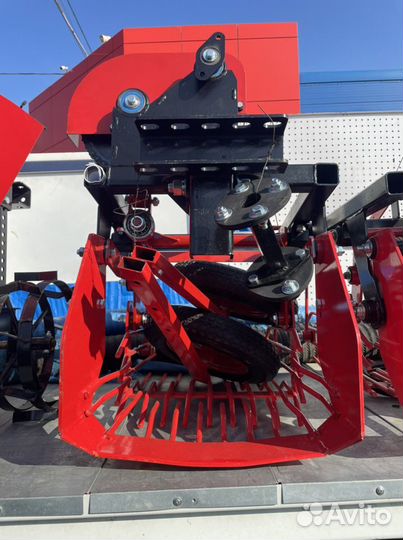 Картофелевыкапыватель вибрационный под вом на втул