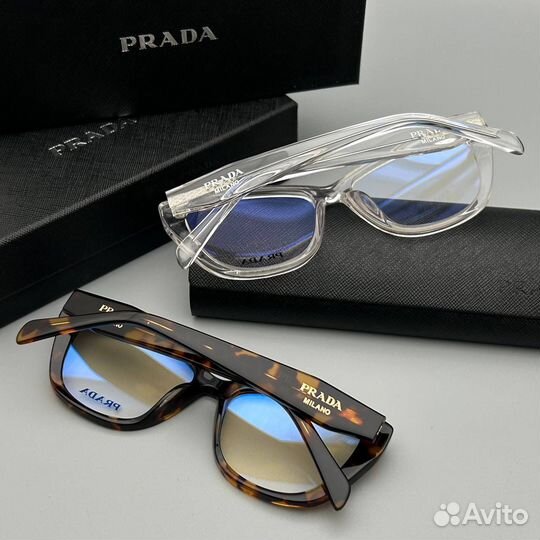 Очки Prada